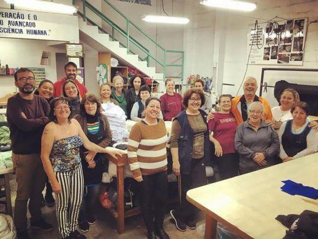 Membres de l'equip. La Justa Trama. El món és la xarxa que teixim Fotograma 1